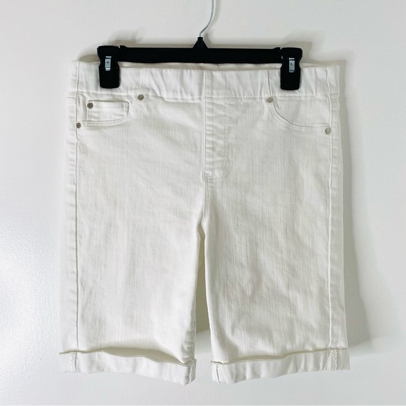 Liverpool White Pull-On Chloe Cuffed High Rise Jean Shorts - Picture 3 of 11